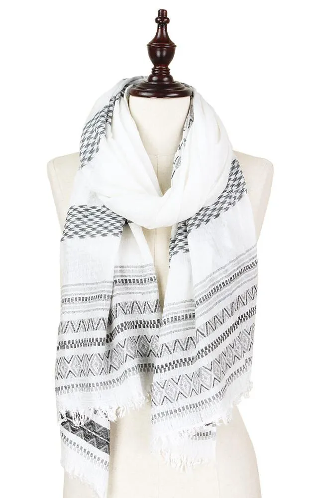 EA8765 Tribal Pattern Woven Scarf